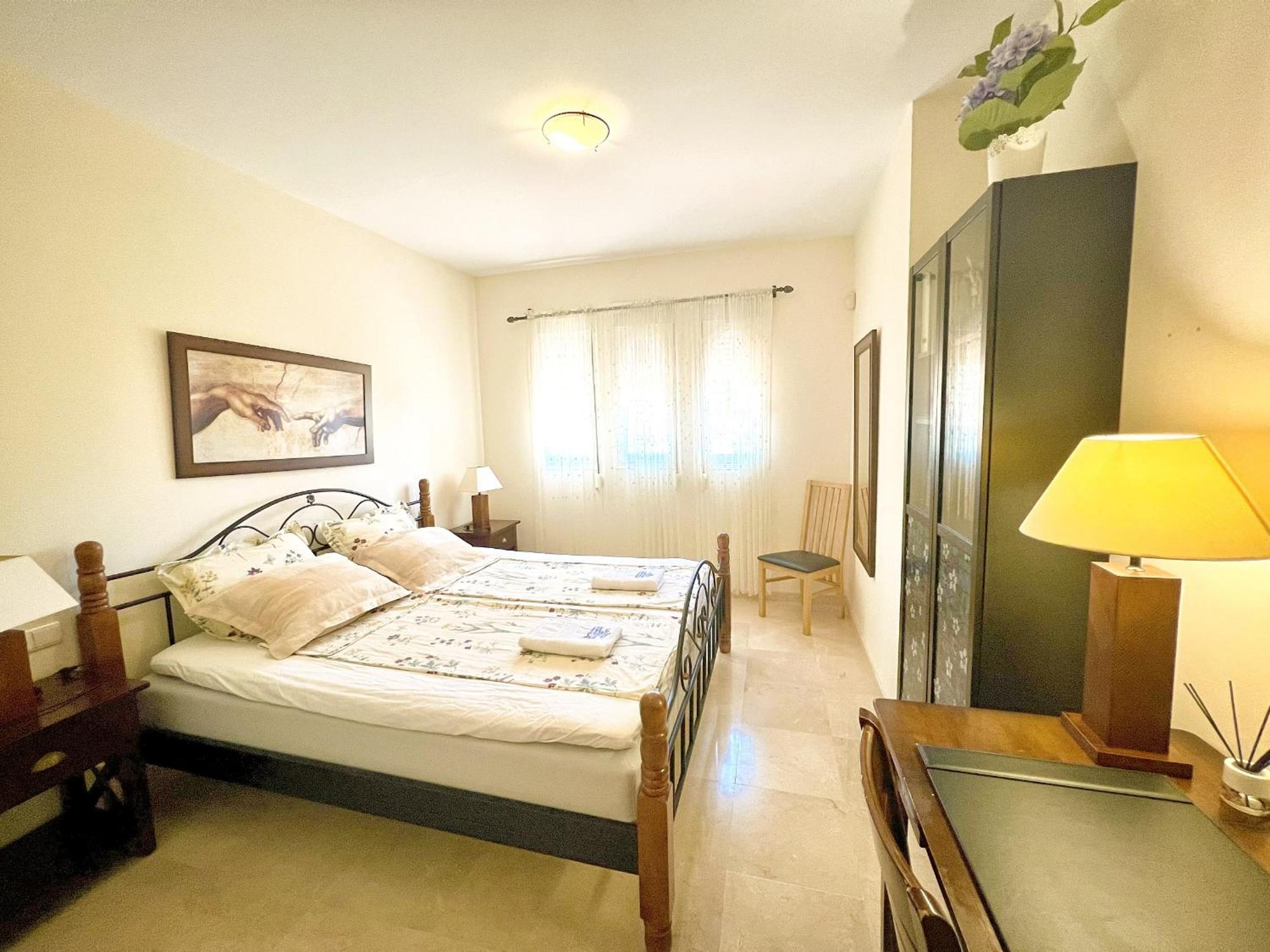 Serene Family Oasis: Poolside Retreat With Convenient Amenities * Benalmadena